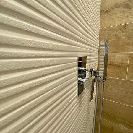 Fronte Mare Lory 公寓 利尼亚诺萨比亚多罗