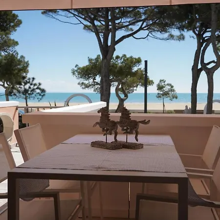 Apartment Fronte Mare Lory *