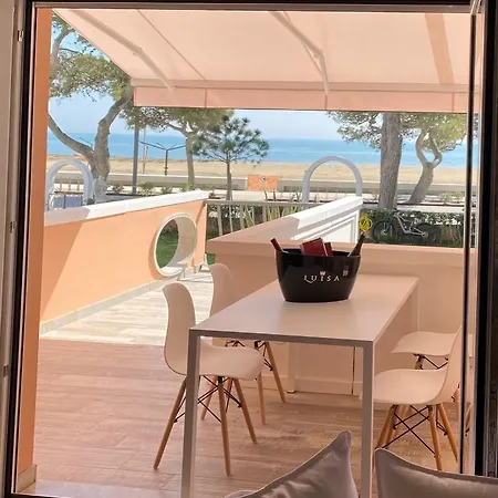 Fronte Mare Lory Lignano Sabbiadoro